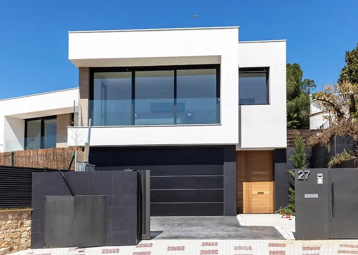 Costa Brava: De Lujo Con Piscina Privada Y Eficiencia Energetica - Es-209-99 Nyaraló *